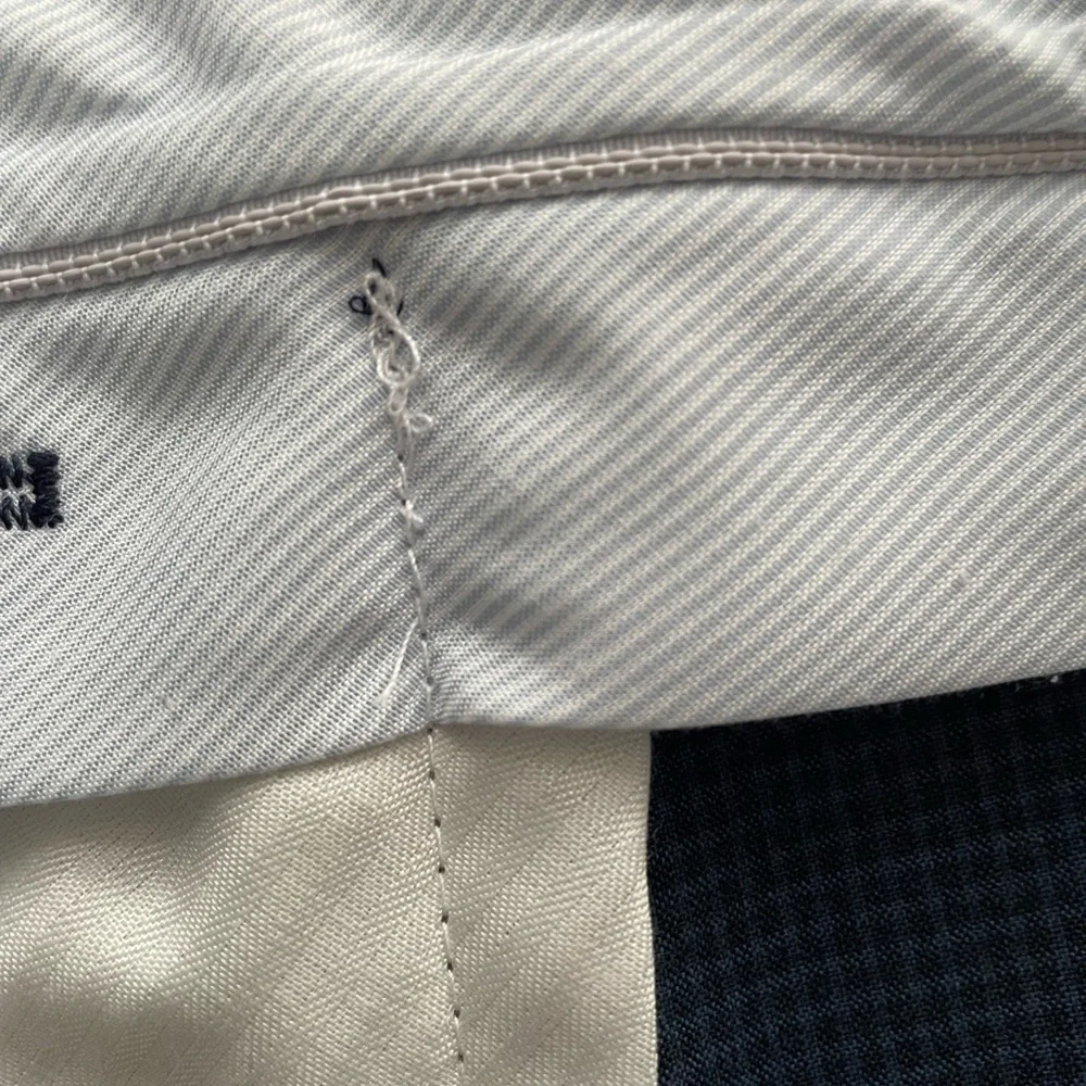 Ralph Lauren Navy Trousers / Slacks / Dress Pants - Stay-tucked Lining - 34x30 - Picture 5 of 5